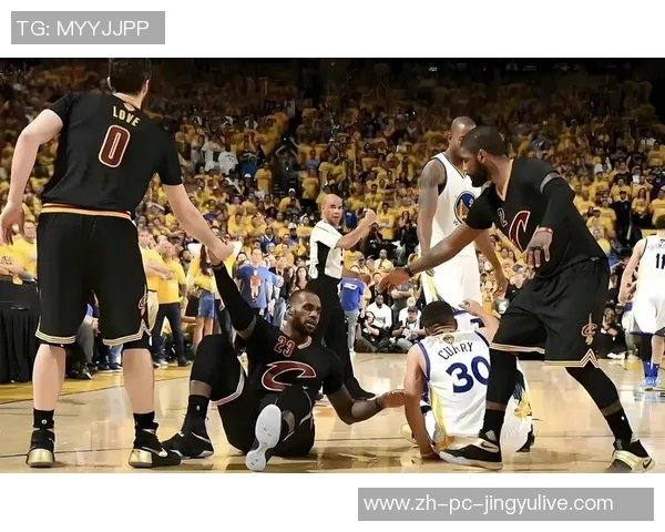 2017年勇士与骑士常规赛精彩对决回顾及赛季影响分析